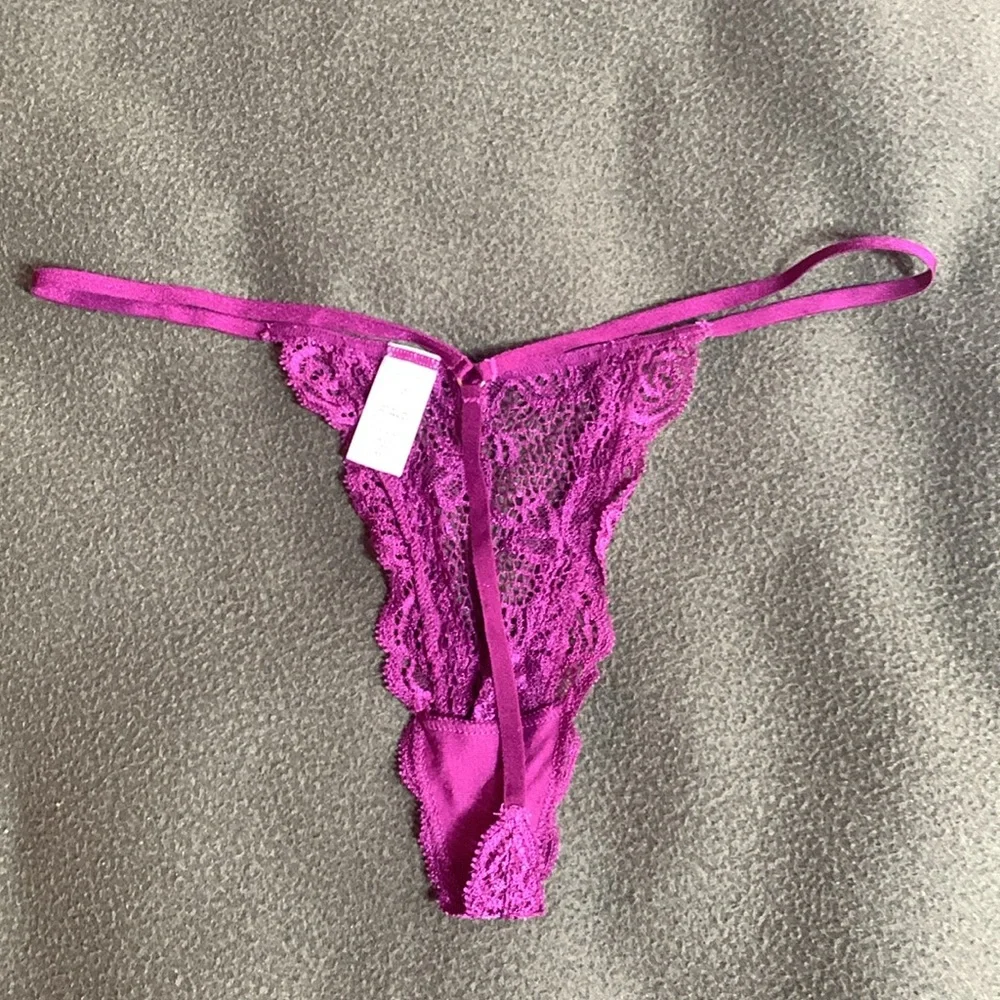 Victoria’s Secret Very Sexy purple lace set.  Never worn. Bra is 34A. Panties M. - Picture 7 of 10